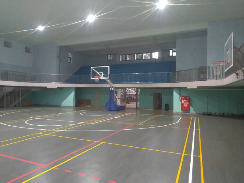 體育館內部（系列1/2）