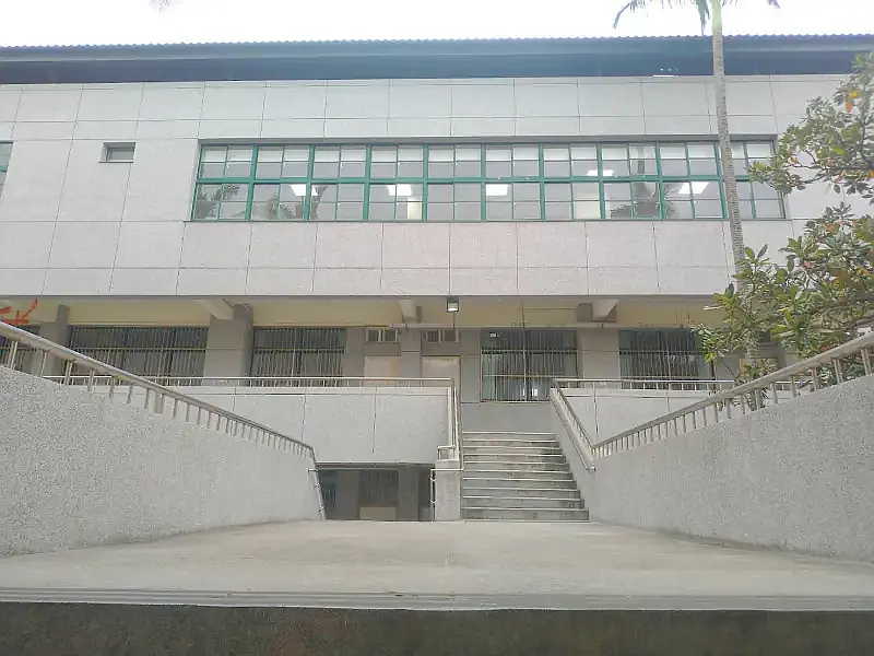 三民樓及其北側空橋